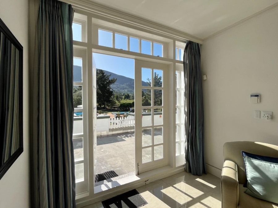 11 Bedroom Property for Sale in The Crags Western Cape